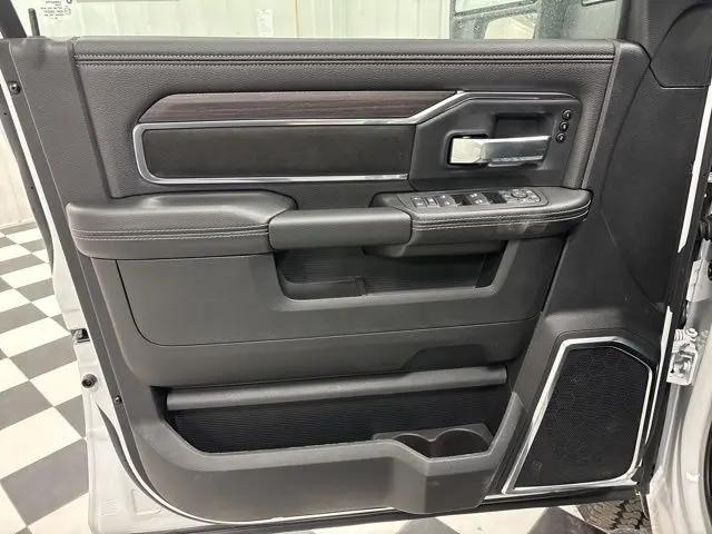 2026 Ram 3500 Laramie Mega Cab 4x4 6'4" Box