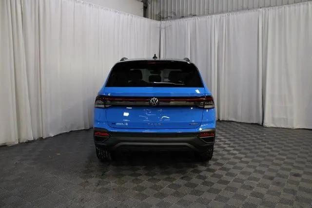 2026 Volkswagen Taos SE Black