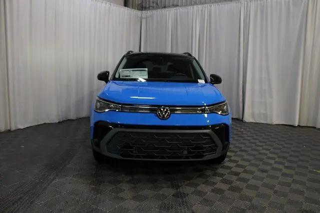 2026 Volkswagen Taos SE Black