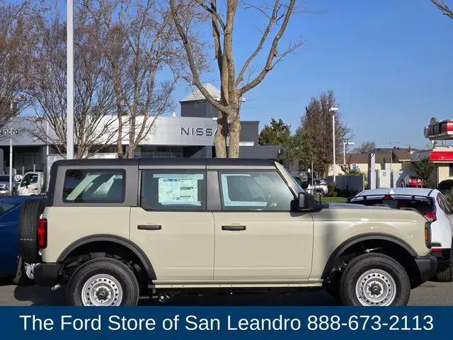 2025 Ford Bronco Base