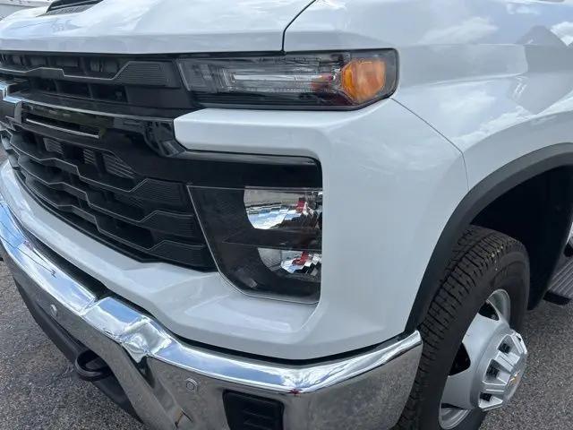 2026 Chevrolet Silverado 3500HD Regular Cab, Long Bed, WT Dual Rear Wheel, RWD