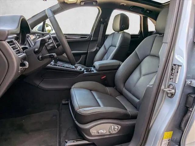 2025 Porsche Macan Macan