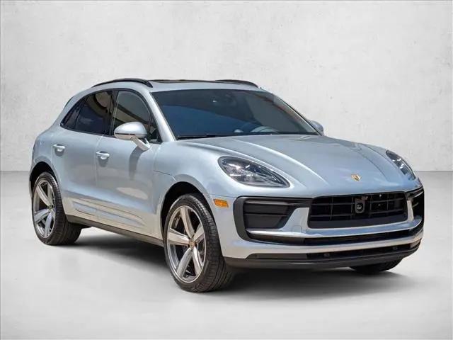 2025 Porsche Macan Macan