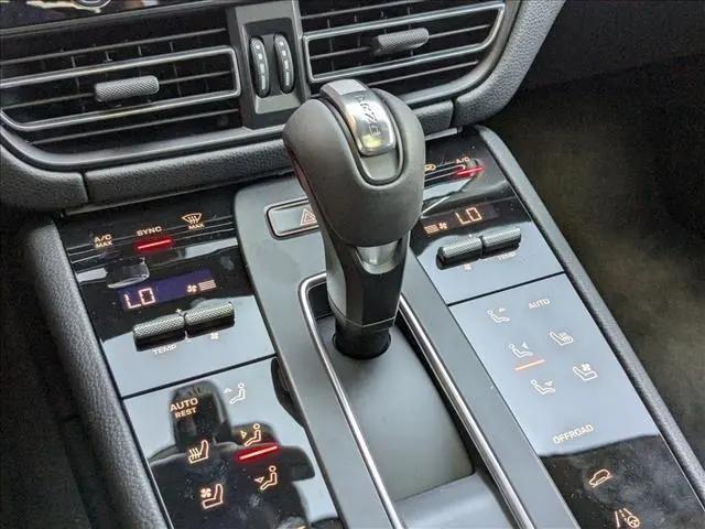2025 Porsche Macan Macan