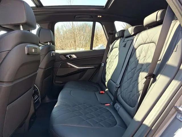 2026 BMW X5 M60i