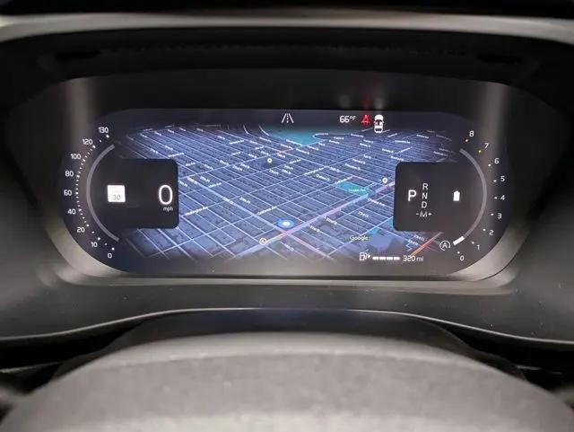 2026 Volvo XC40 Core, B4 FWD Gas (mild hybrid), Dark