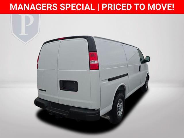 2025 Chevrolet Express Cargo Van RWD 2500 Regular Wheelbase WT