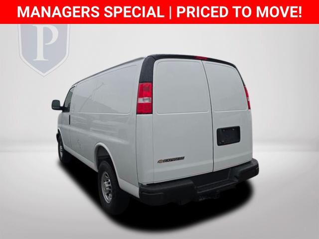 2025 Chevrolet Express Cargo Van RWD 2500 Regular Wheelbase WT