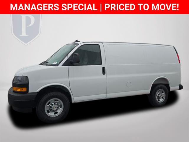 2025 Chevrolet Express Cargo Van RWD 2500 Regular Wheelbase WT