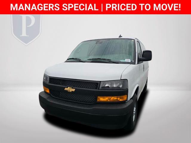 2025 Chevrolet Express Cargo Van RWD 2500 Regular Wheelbase WT