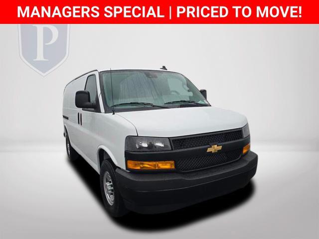 2025 Chevrolet Express Cargo Van RWD 2500 Regular Wheelbase WT