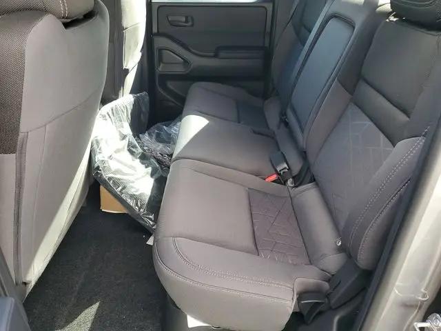 2026 Nissan Frontier Crew Cab SV 4x2