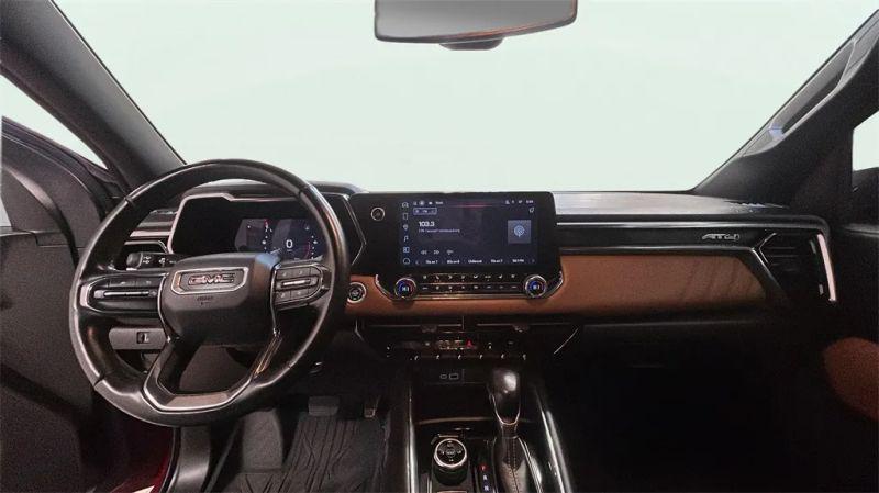 2023 GMC Canyon 4WD Crew Cab Short Box AT4