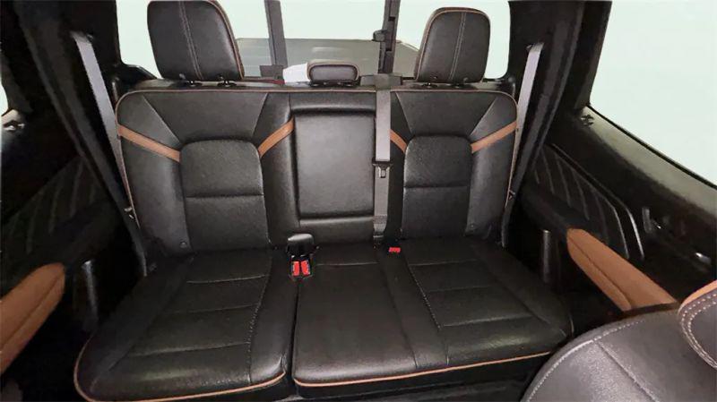 2023 GMC Canyon 4WD Crew Cab Short Box AT4