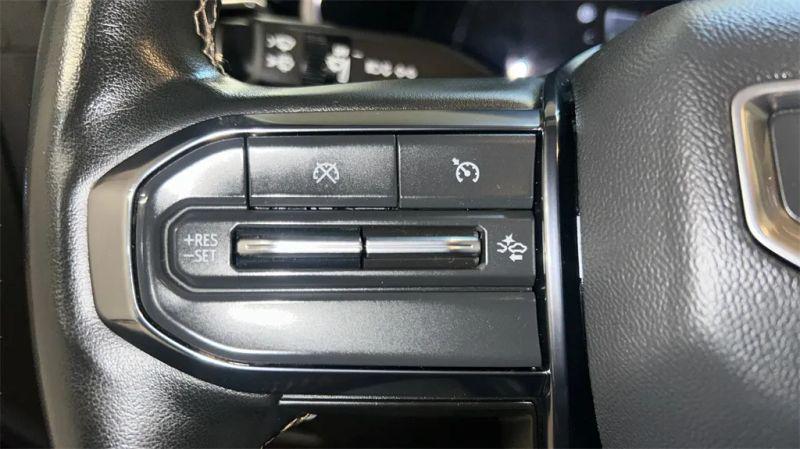 2023 GMC Canyon 4WD Crew Cab Short Box AT4