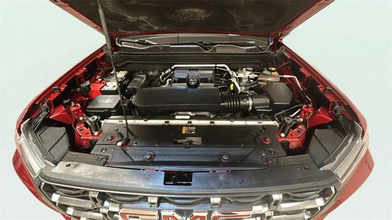 2023 GMC Canyon 4WD Crew Cab Short Box AT4
