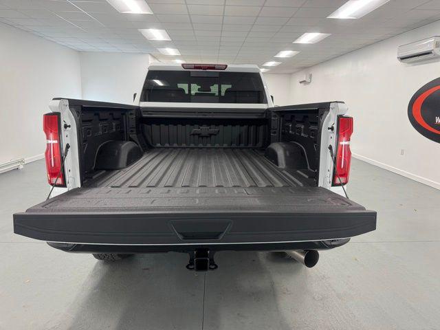 2026 Chevrolet Silverado 2500HD Crew Cab, Standard Bed, LTZ, 4WD