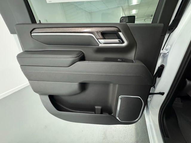 2026 Chevrolet Silverado 2500HD Crew Cab, Standard Bed, LTZ, 4WD