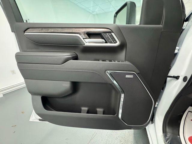 2026 Chevrolet Silverado 2500HD Crew Cab, Standard Bed, LTZ, 4WD