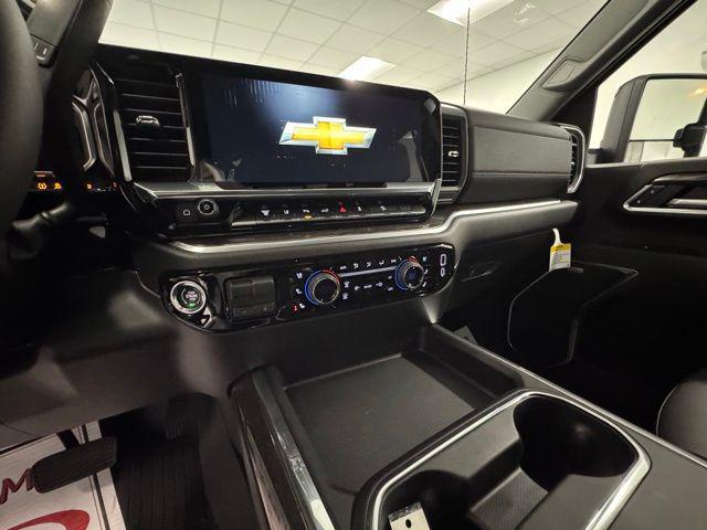 2026 Chevrolet Silverado 2500HD Crew Cab, Standard Bed, LTZ, 4WD