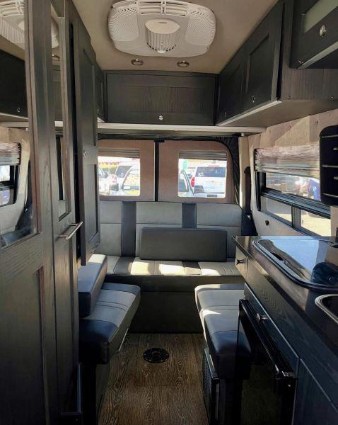 2017 Mercedes-Benz Sprinter 2500 Base