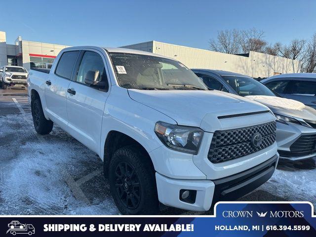 2020 Toyota Tundra SR5's photo