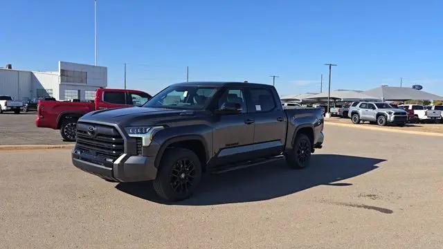 2026 Toyota Tundra Limited CrewMax 6.4' Bed