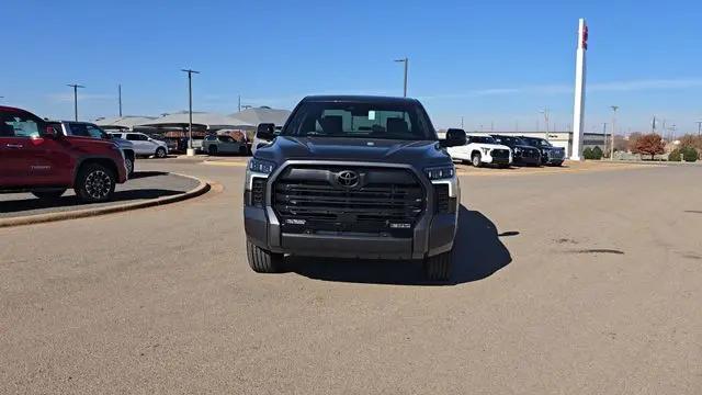 2026 Toyota Tundra Limited CrewMax 6.4' Bed