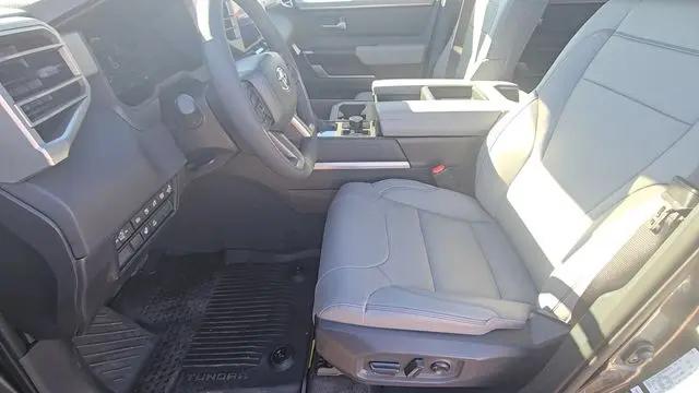 2026 Toyota Tundra Limited CrewMax 6.4' Bed