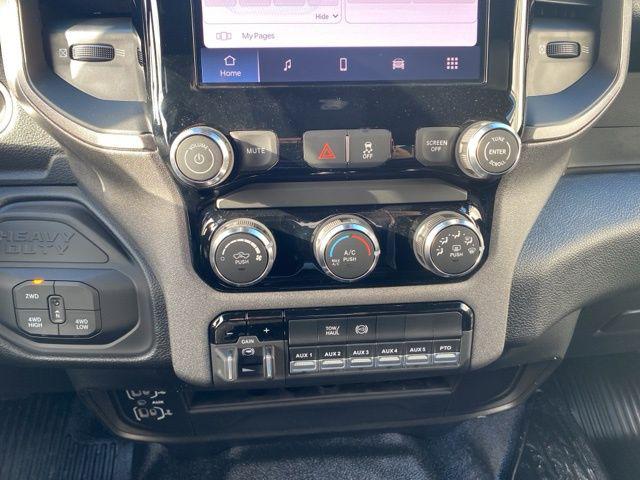 2026 Ram 3500 Tradesman/Big Horn