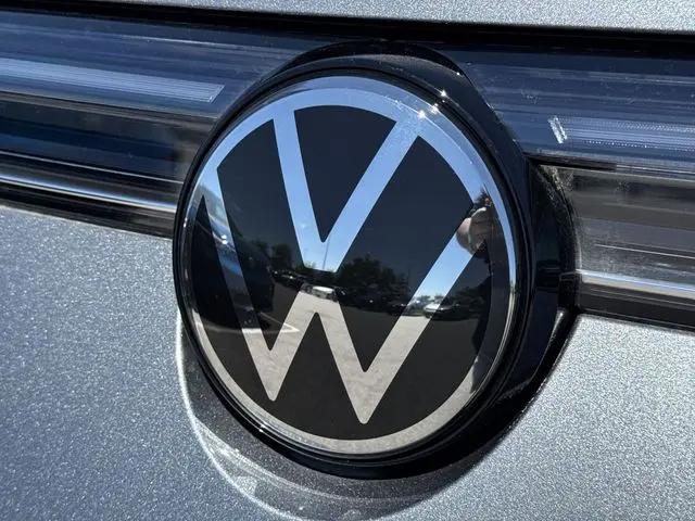 2026 Volkswagen Taos SEL