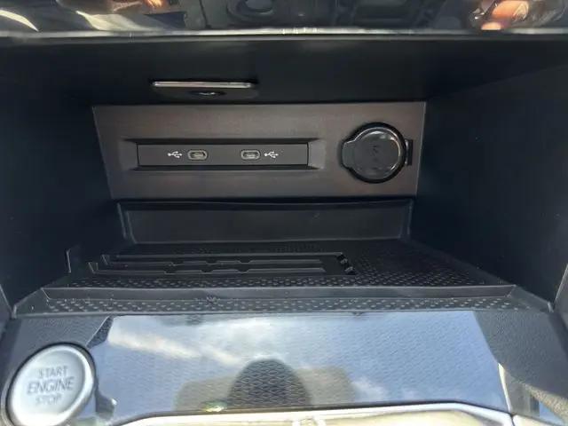 2026 Volkswagen Taos SEL