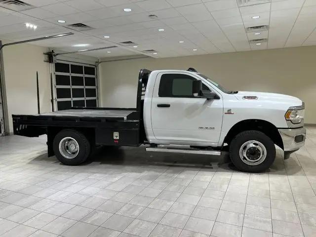 2022 Ram 3500 Tradesman/SLT