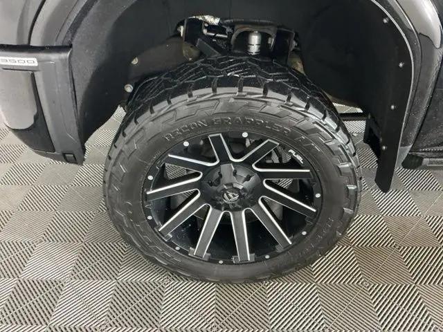 2024 GMC Sierra 3500HD Denali Ultimate