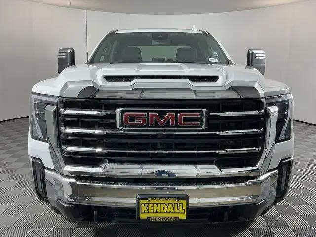 2025 GMC Sierra 3500HD Crew Cab, Long Bed, SLT DRW, 4WD