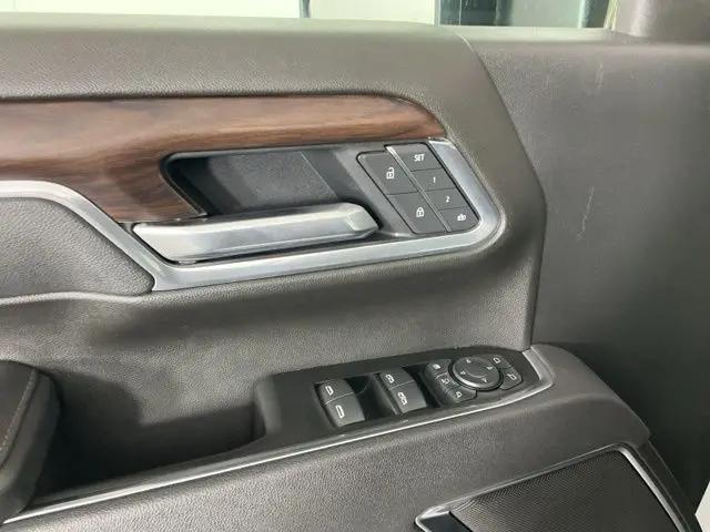 2025 GMC Sierra 3500HD Crew Cab, Long Bed, SLT DRW, 4WD