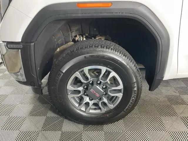 2025 GMC Sierra 3500HD Crew Cab, Long Bed, SLT DRW, 4WD