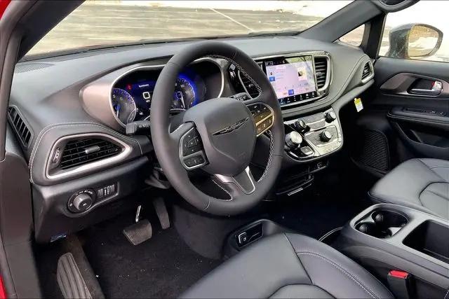 2026 Chrysler Pacifica Select AWD
