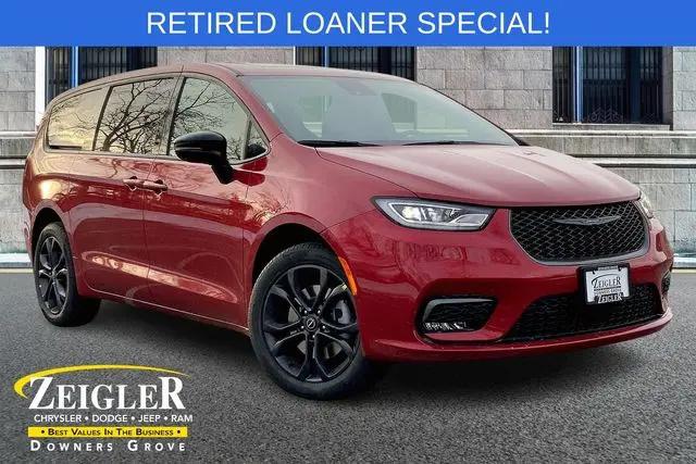 2026 Chrysler Pacifica Select AWD for sale in Downers Grove, IL
