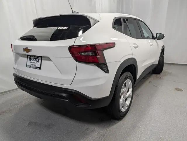 2026 Chevrolet Trax FWD LS