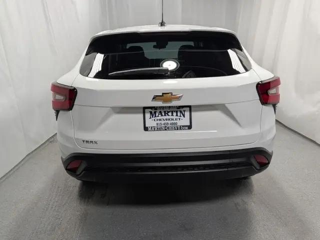 2026 Chevrolet Trax FWD LS