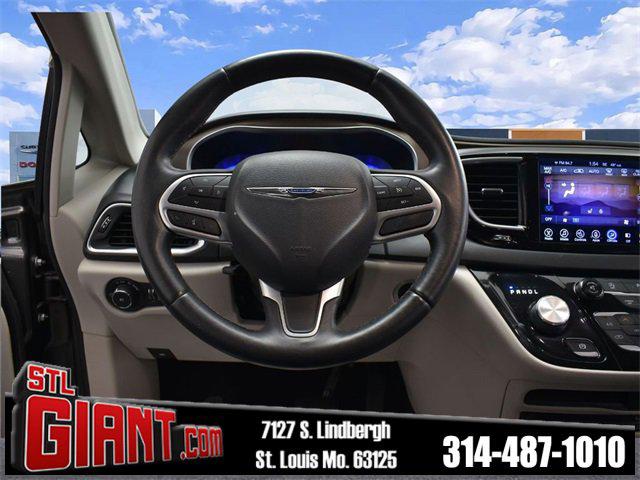 2017 Chrysler Pacifica Touring-L Plus