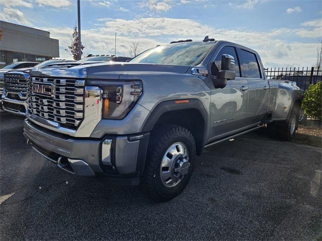 2024 GMC Sierra 3500HD 4WD Crew Cab Long Bed Denali 2024 GMC Sierra 3500HD 4WD Crew Cab Long Bed Denali