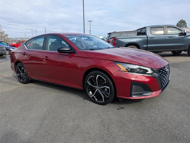 2024 Nissan Altima SR FWD