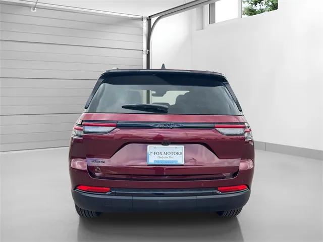 2025 Jeep Grand Cherokee Altitude X 4x4