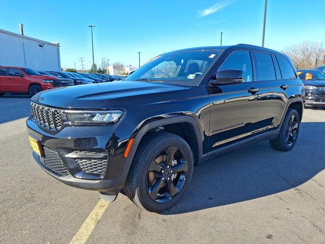 2023 Jeep Grand Cherokee Altitude X 4x4