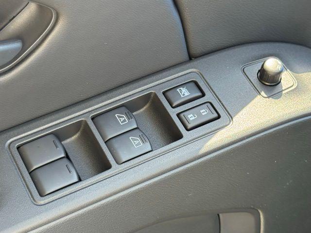 2026 Nissan Frontier Crew Cab SV 4x2
