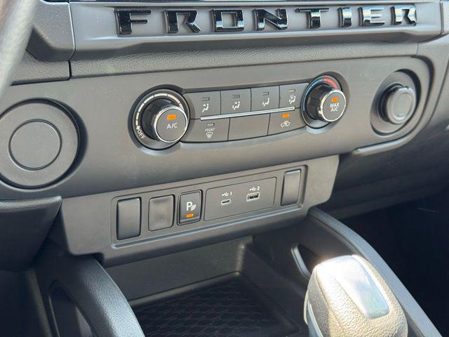 2026 Nissan Frontier Crew Cab SV 4x2