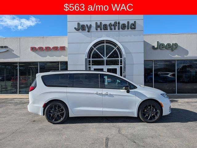 2026 Chrysler Pacifica Select for sale in Frontenac, KS