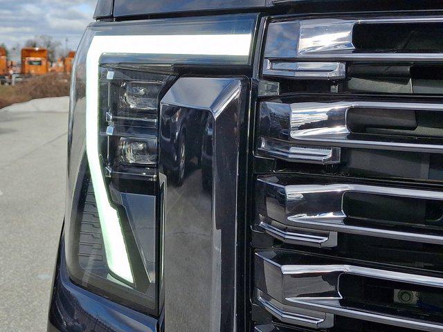 2024 GMC Sierra 3500HD 4WD Crew Cab Standard Bed Denali Ultimate